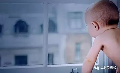 火锅店火灾隐患有哪些_分析卡式炉的安全隐患，火锅享受中的事故与教训_火锅店安全隐患有哪些