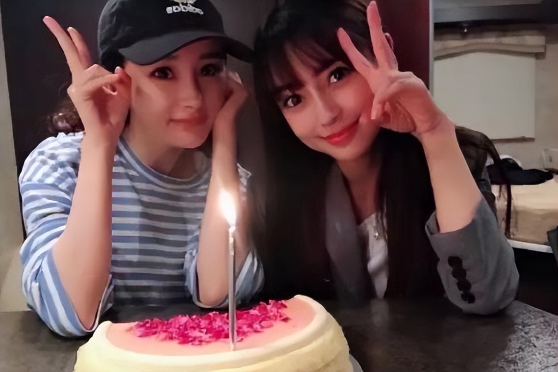 杨幂的社交活动与公众形象_杨幂公关成功案例_杨幂公益