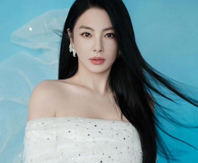 棱镜门保护隐私_p8max保护隐私_张雨绮的个人生活与隐私保护