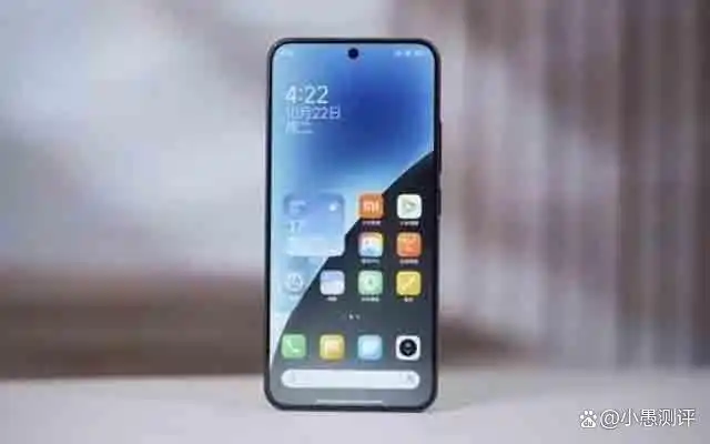 小米15系列发布：6.36英寸M9挖孔全面屏，四等边设计，性能与相机全面解析