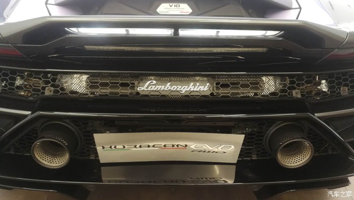 兰博基尼汽车音响_兰博基尼的音响系统：驾驶中的音乐享受_兰博基尼suv音响