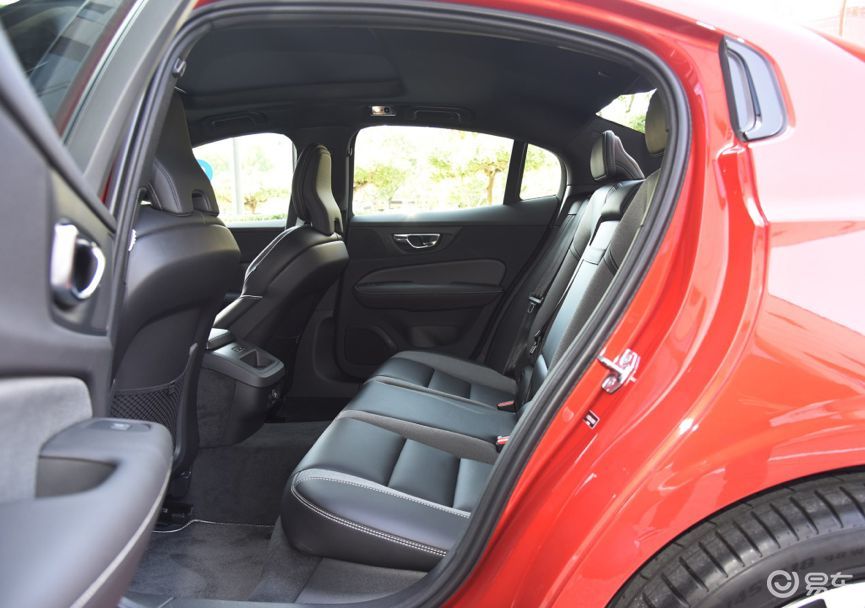 沃尔沃的动力_沃尔沃动力系统特性_如何选择沃尔沃的动力配置？