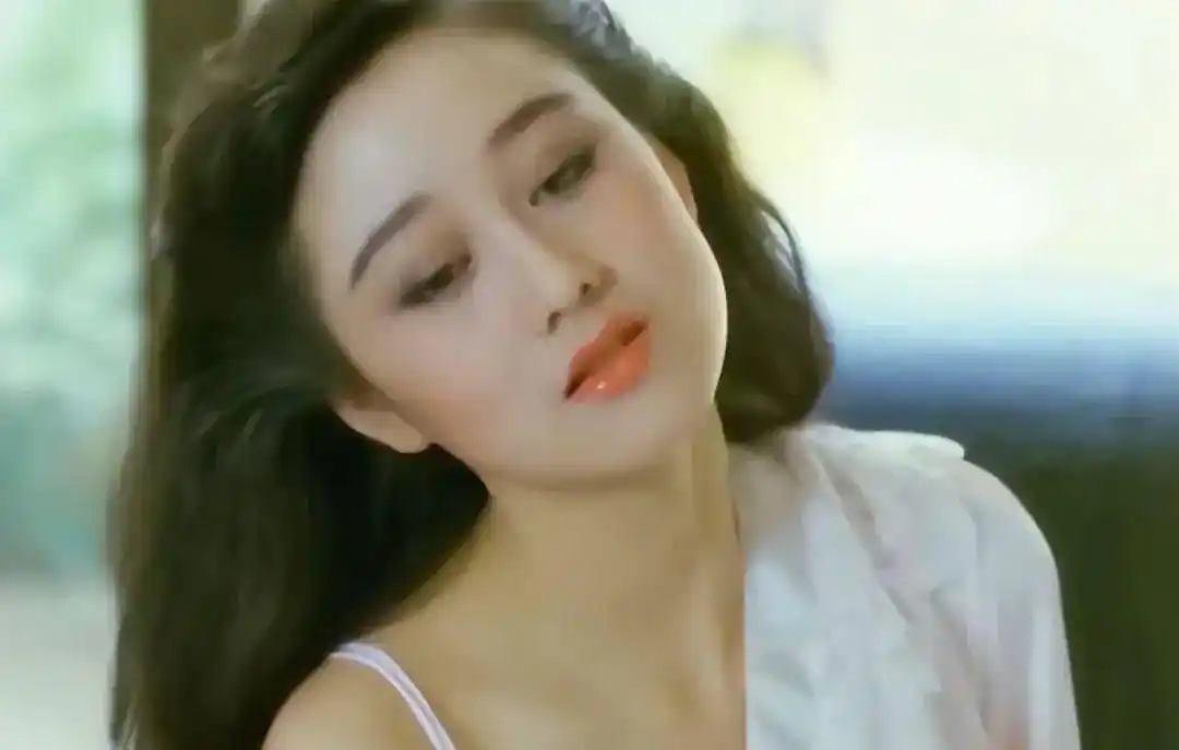 蜕变成长励志的名言_蜕变成长励志的文案_利智的个人成长与蜕变故事