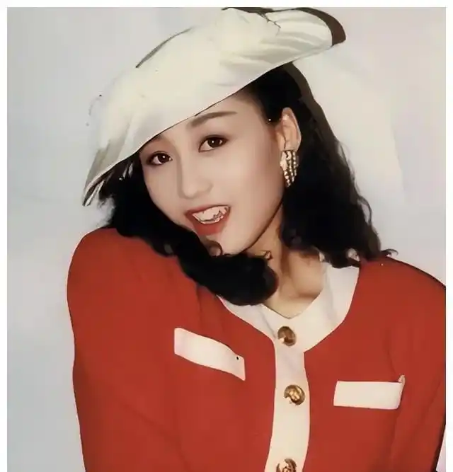 蜕变成长励志的名言_利智的个人成长与蜕变故事_蜕变成长励志的文案