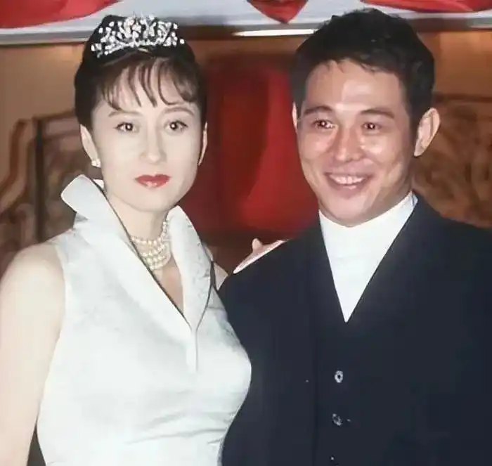 利智的个人成长与蜕变故事_蜕变成长励志的例子_蜕变成长励志的短句