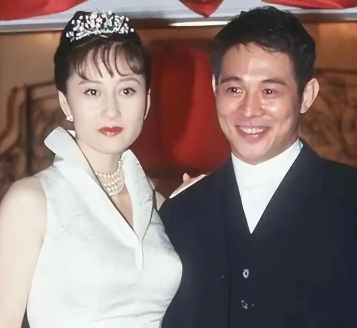 蜕变成长励志的文案_蜕变成长励志的短句_利智的个人成长与蜕变故事