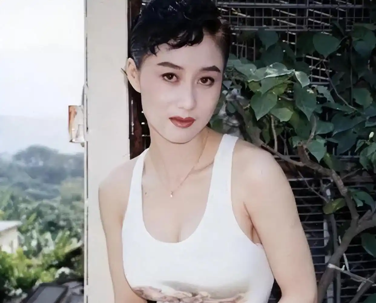 利智的个人成长与蜕变故事_蜕变成长励志的短句_蜕变成长励志的文案