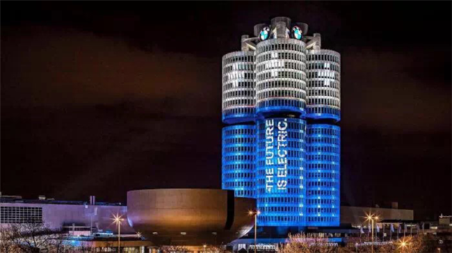 汽车电动化趋势加速：宝马、奔驰等主流车企如何布局未来出行