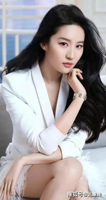 刘亦菲的内外兼修_刘亦菲外柔内刚_内外兼修卓尔不群