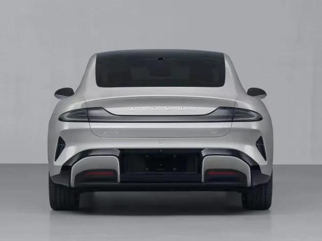 小米理想汽车_精准的操控体验：小米汽车的驾驶理念_小米概念车视频