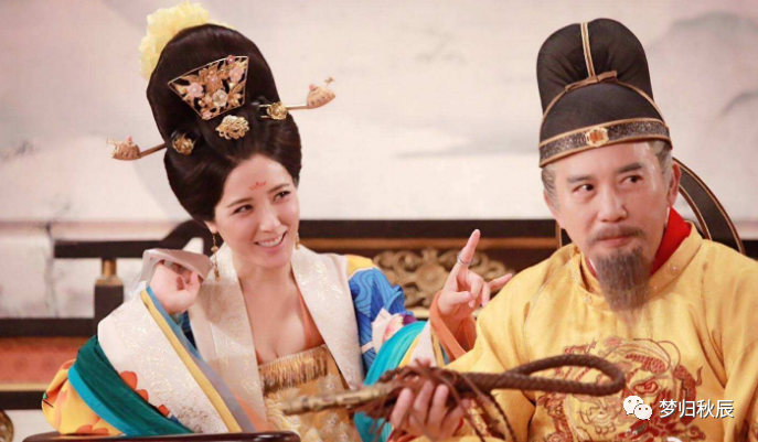 唐玄宗和杨贵妃的爱情观_唐玄宗杨贵妃的爱情诗_杨贵妃与唐玄宗的爱情故事