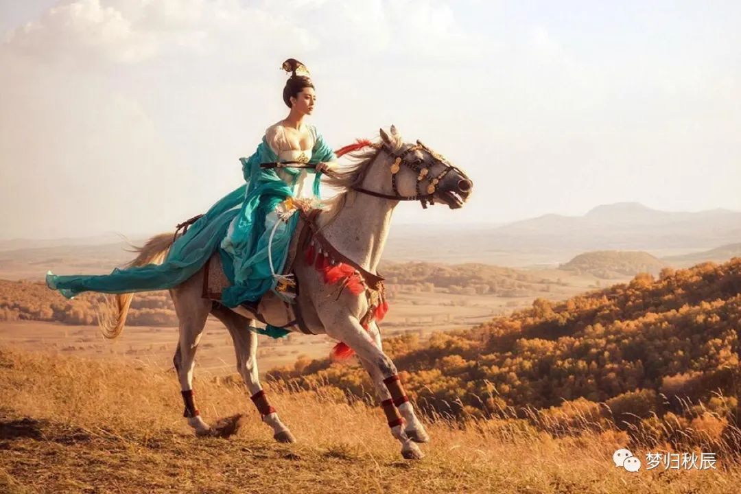 唐玄宗杨贵妃的爱情诗_唐玄宗和杨贵妃的爱情观_杨贵妃与唐玄宗的爱情故事