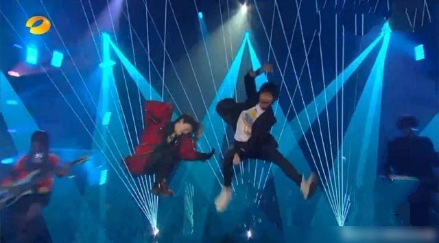 华晨宇的经典歌曲在KTV热唱榜上居高不下_华晨宇的经典歌曲在KTV热唱榜上居高不下_华晨宇的经典歌曲在KTV热唱榜上居高不下